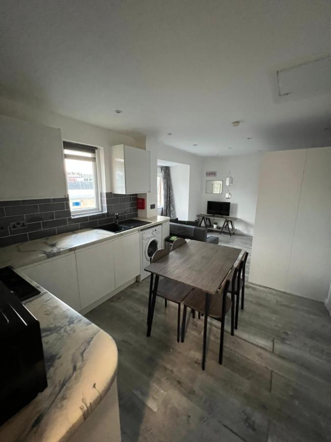 Lovely Apartment For 2 Or 4 People - Bermondsey London Exteriör bild